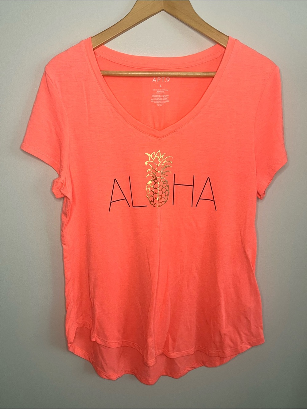 Apt. 9 Aloha Graphic Short Sleeve Top